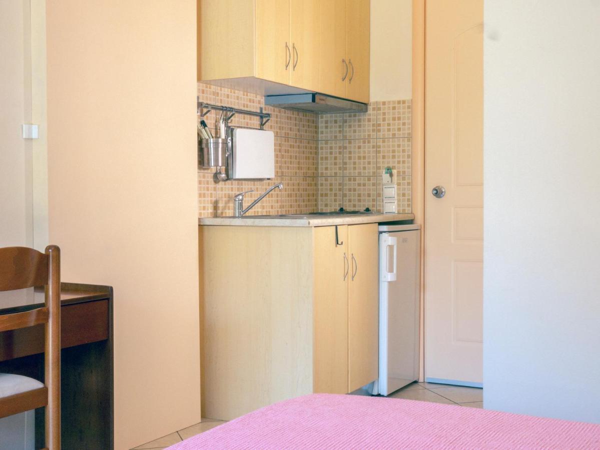 Hotel Loukas Vrachos ปาราเลีย วราชู ภายนอก รูปภาพ
