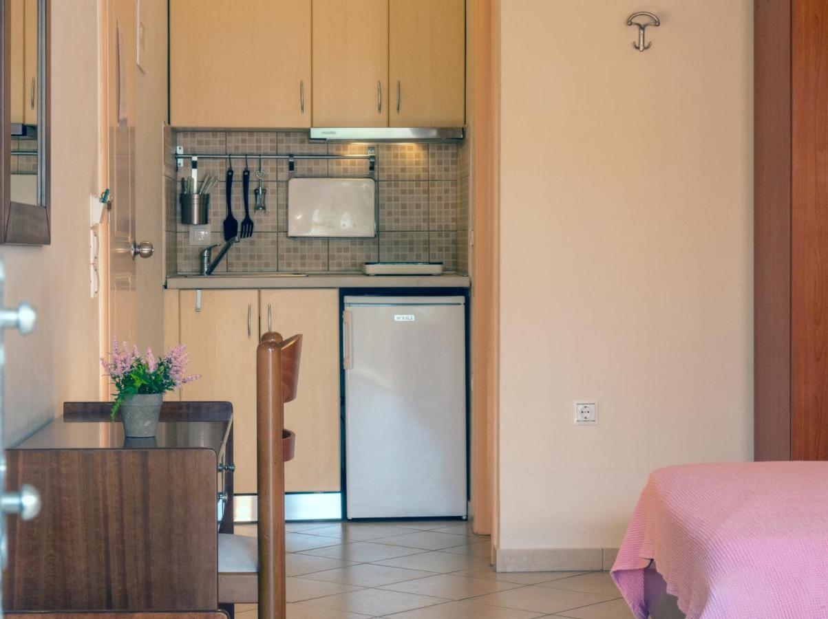 Hotel Loukas Vrachos ปาราเลีย วราชู ภายนอก รูปภาพ