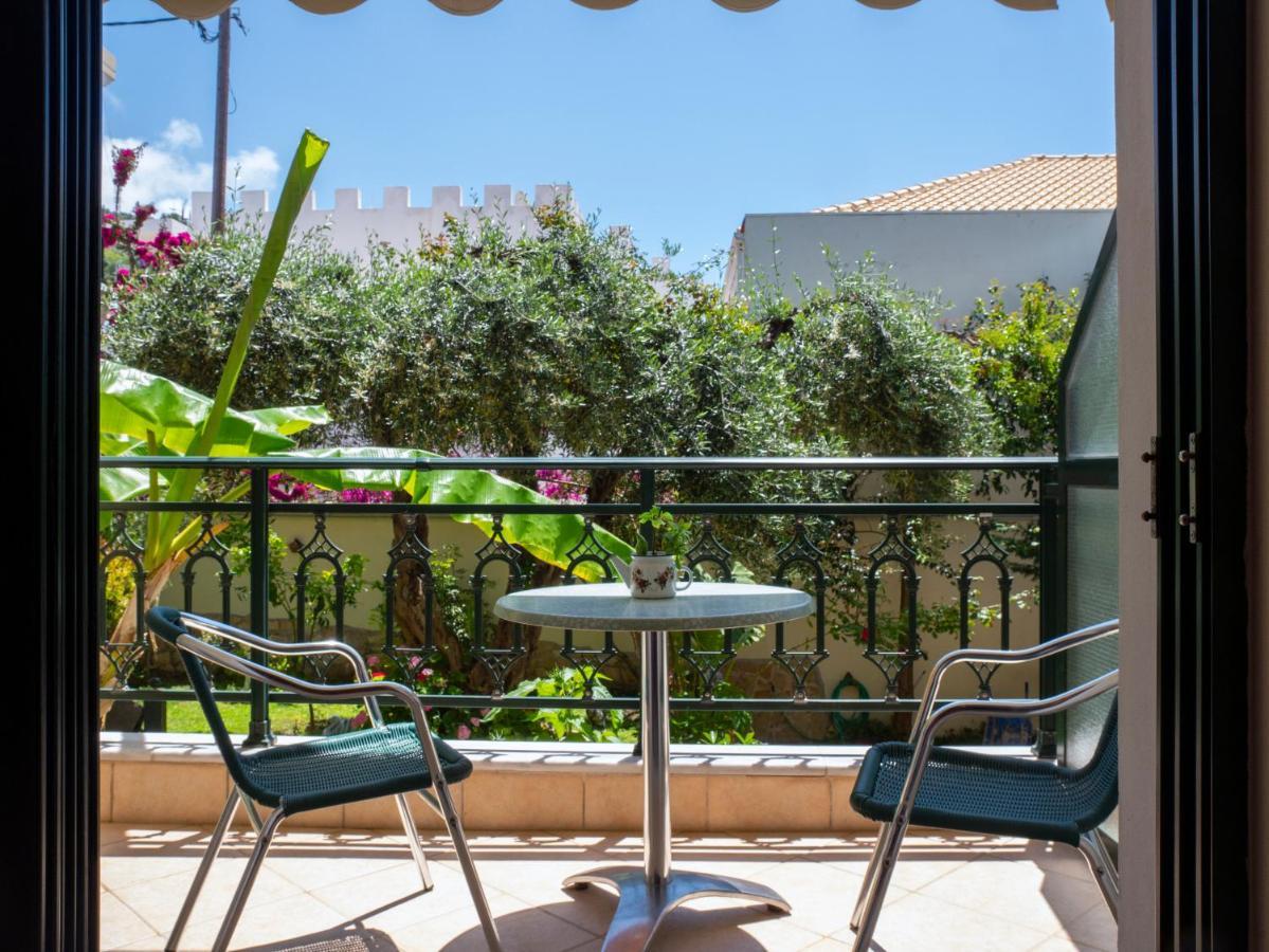 Hotel Loukas Vrachos ปาราเลีย วราชู ภายนอก รูปภาพ