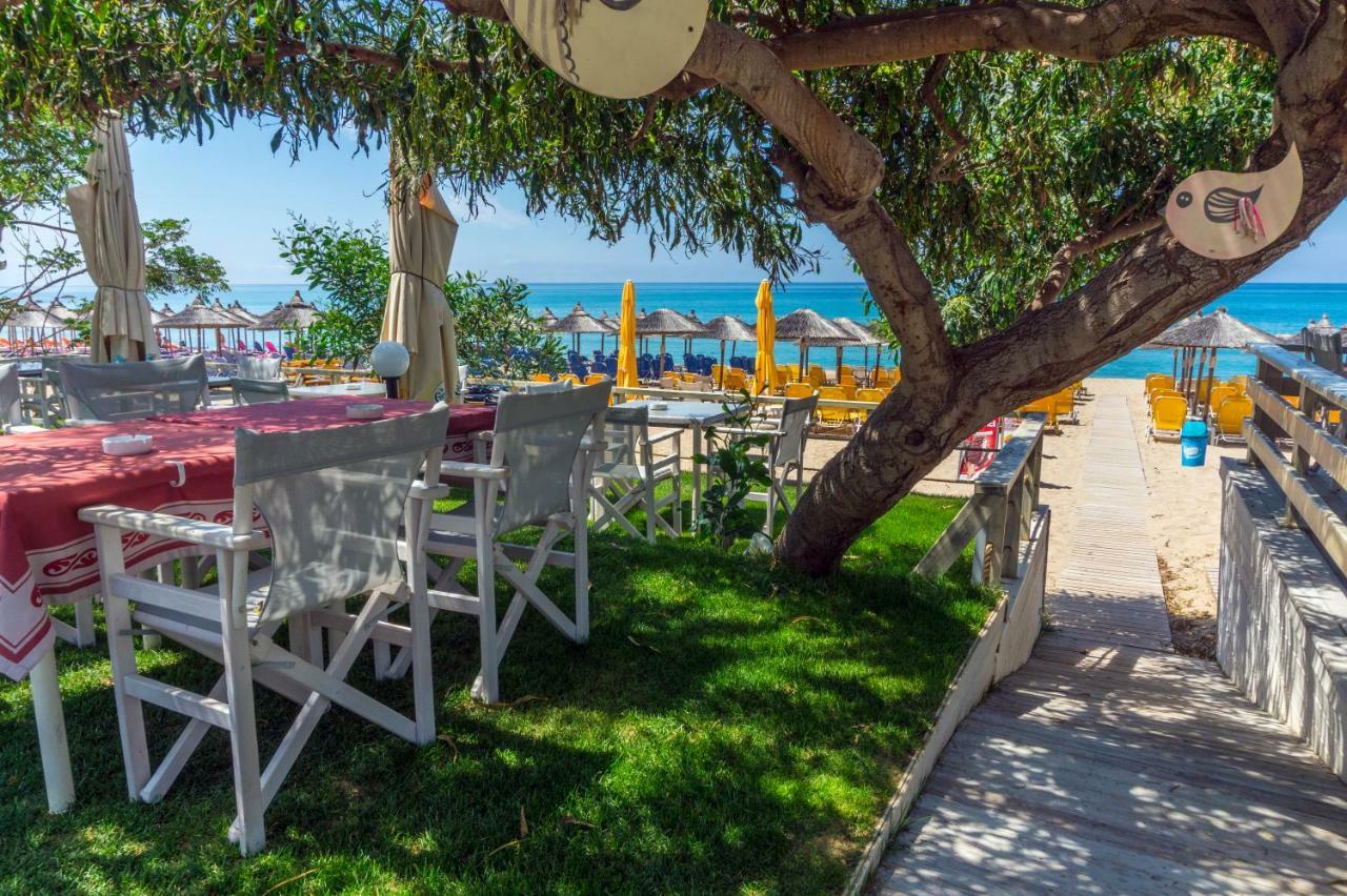 Hotel Loukas Vrachos ปาราเลีย วราชู ภายนอก รูปภาพ